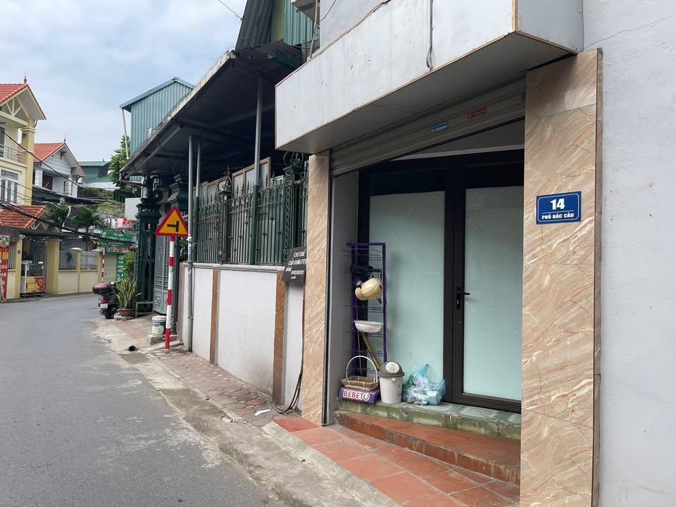 Cửa hàng cho thuê phố Bắc Cầu Long Biên 25m² giá 3.5 triệu - Kinh doanh sinh lời ngay!