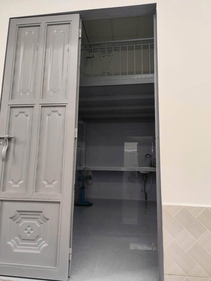 Phòng trọ Hưng Lợi, Ninh Kiều - 22m² giá 2 triệu - Tiện nghi đầy đủ, nhận phòng ngay!