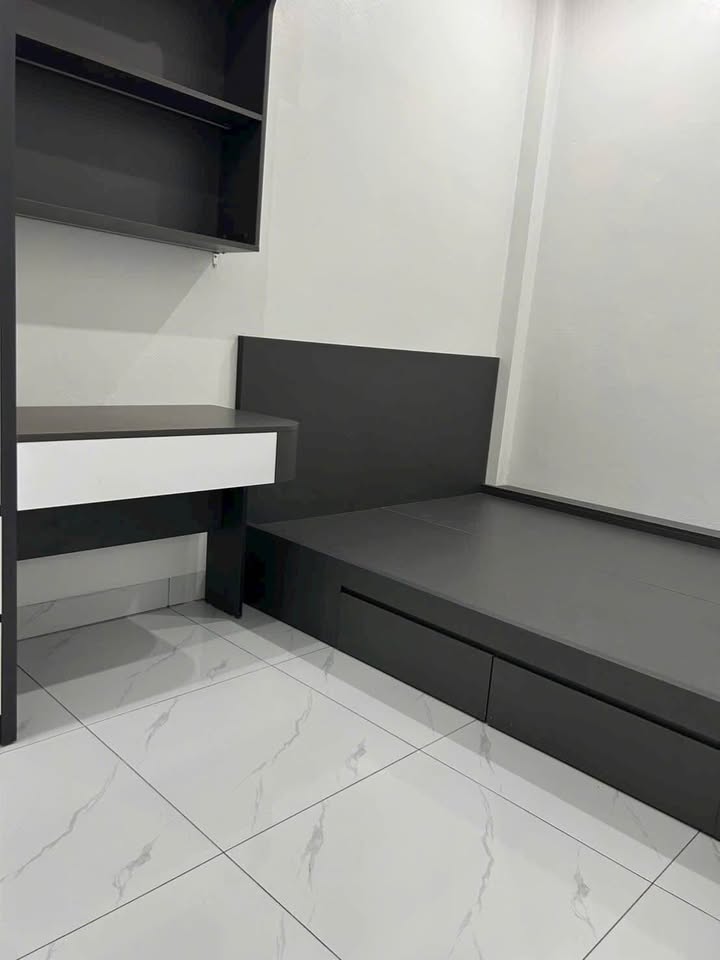 Nhà 3 tầng khu Nhị Châu, Hải Dương, 40m² giá 2.08 tỷ - Không gian sống thoáng đãng!