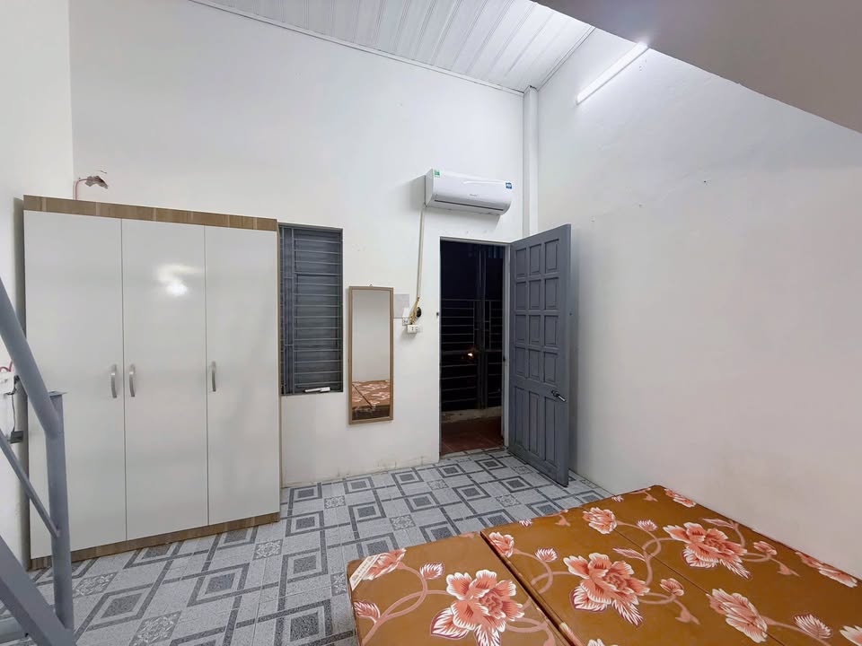 Phòng trọ cho thuê tại ngõ 24/50 Đại Mỗ, Nam Từ Liêm giá chỉ 2.9 triệu - Tiện nghi đầy đủ!