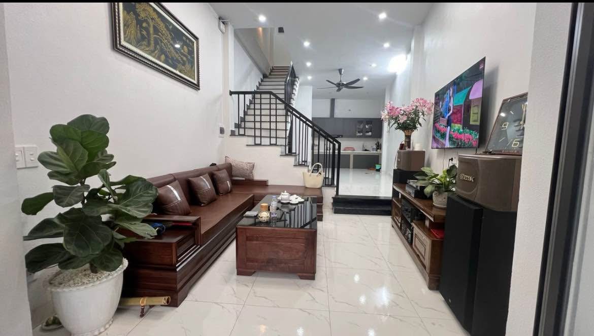 Nhà 2 tầng 1 tum Phùng Khắc Khoan, Đông Vệ, 50m² - Vị trí đắc địa, giá tốt!