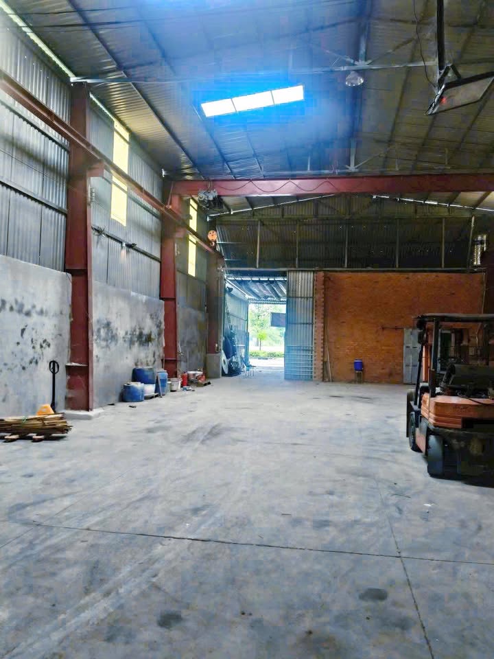 Kho cho thuê Định Hoà, Thủ Dầu Một 650m² - Tiện nghi đầy đủ, giá tốt!