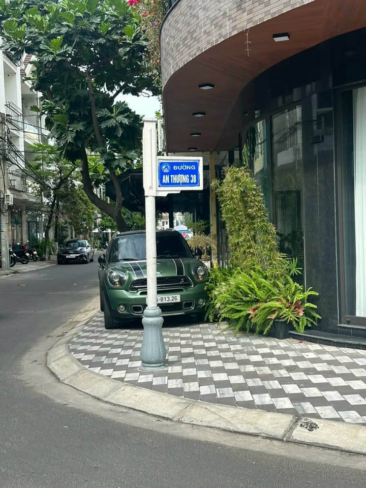 Nhà mặt tiền 4 tầng An Thượng 38 - Mỹ An 61m² giá 1.83 tỷ - Cách biển chỉ 200m!