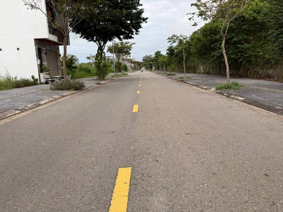 Đất nền mặt tiền đường Lê Long Vân, Long Tâm, Bà Rịa - 115m² giá chỉ 2.9 tỷ!