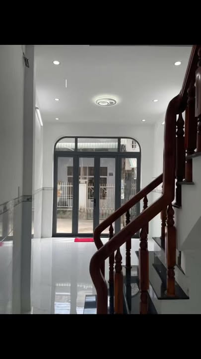 Nhà 3 Tầng Mới Hoàn Thiện Tại Quang Trung, Quy Nhơn - Giá 2.1 Tỷ