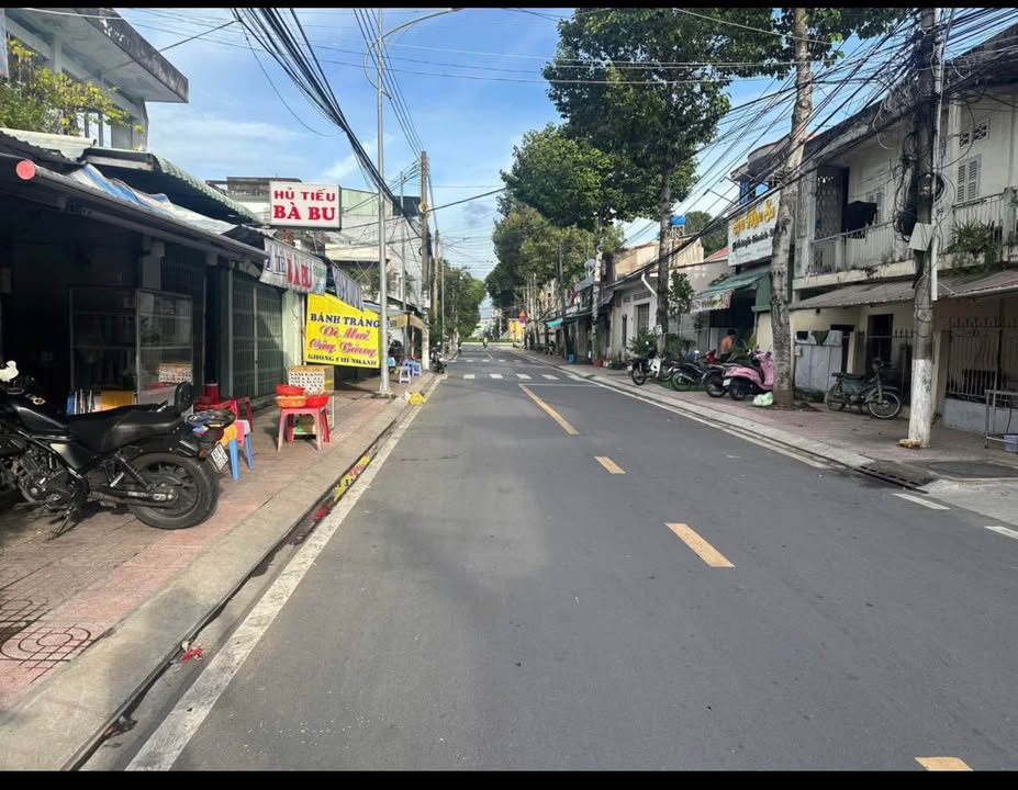 Nhà cũ 1 trệt 1 gác tại phường 7, Mỹ Tho, 19m² giá 720 triệu - Hẻm thông thoáng, thuận tiện!