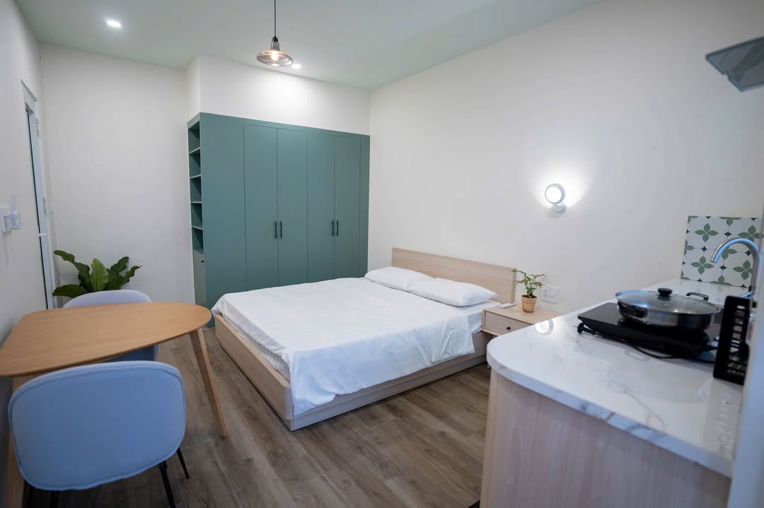 Căn hộ dịch vụ cho thuê tại trung tâm quận 1 - 25m², full nội thất, nuôi thú cưng thoải mái!