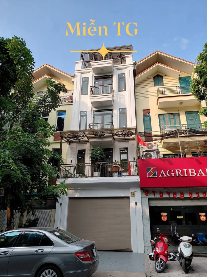 Đất KĐT Văn Quán 84m² giá 18x tỷ - Kinh doanh sầm uất!