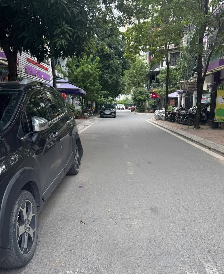 Nhà mặt phố Tam Trinh 40m² giá 8.8 tỷ - Ô tô vào tận nhà!