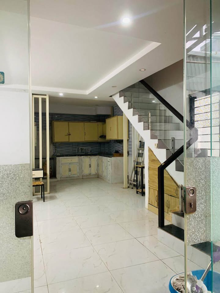 Nhà riêng Bùi Xương Trạch 37m² giá 1.89 tỷ - Thiết kế 3 phòng ngủ tiện nghi!