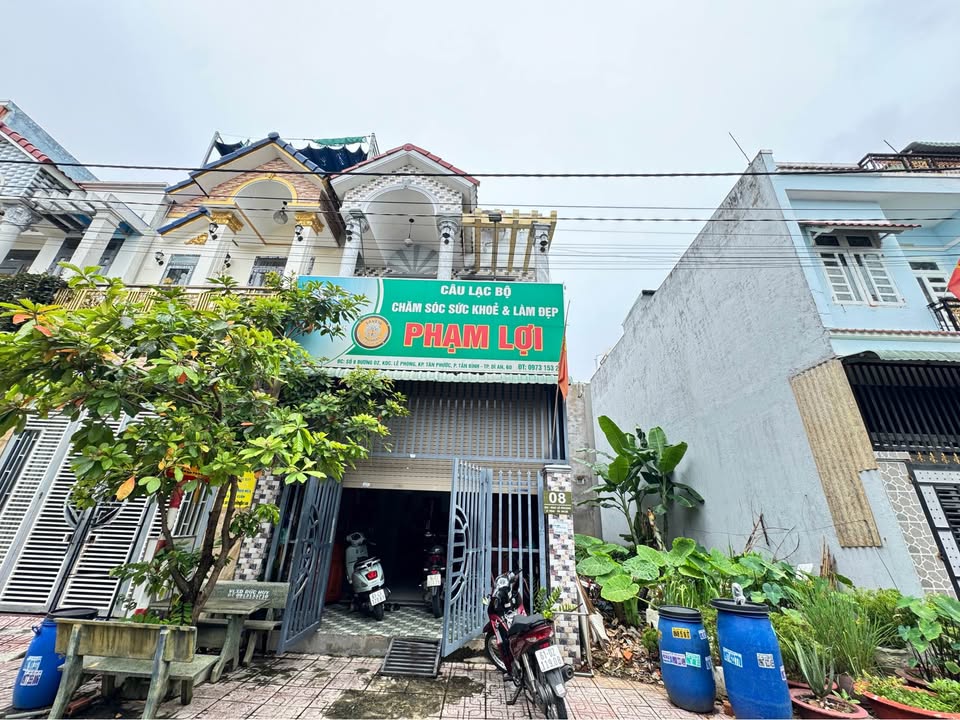 Nhà bán Dĩ An 64m² giá 3.9 tỷ - Khu dân cư an ninh, sạch sẽ!