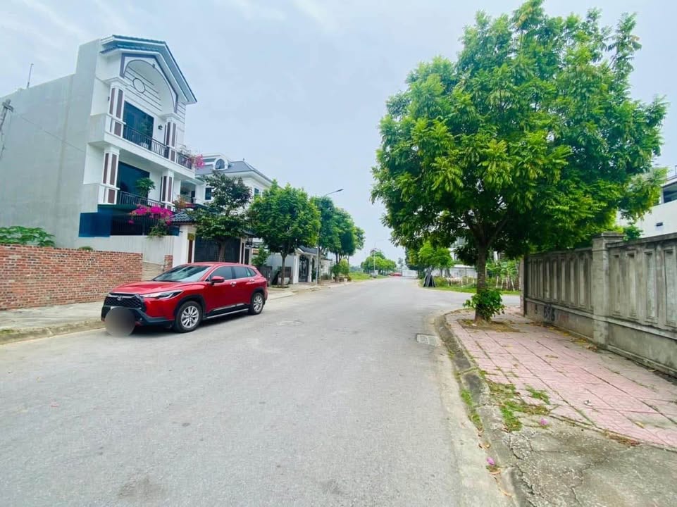 Đất nền 150m² mặt đường Nguyễn Đức Nhuận - Sổ đỏ trao tay, giá thương lượng!