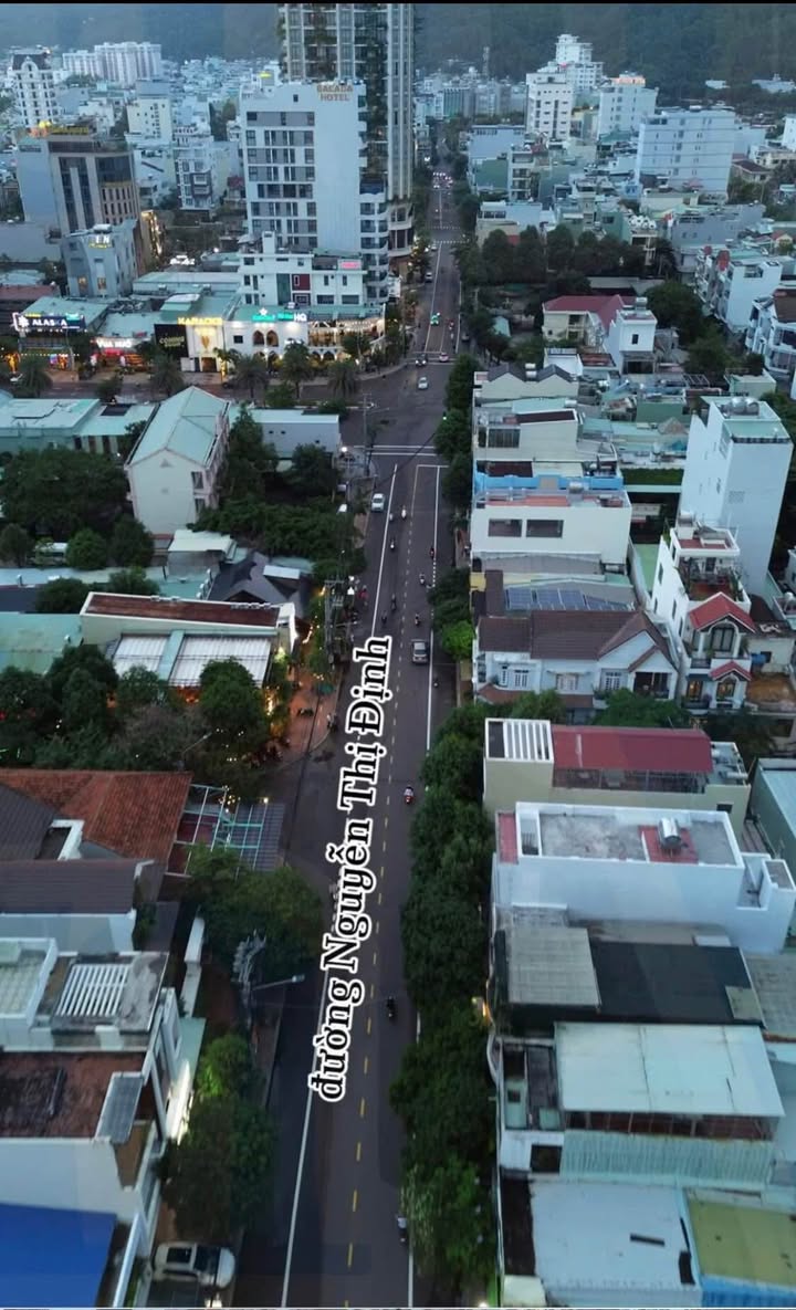 Nhà phố Cần Vương 42m² giá 4 tỷ - Ô tô thoải mái vào nhà!