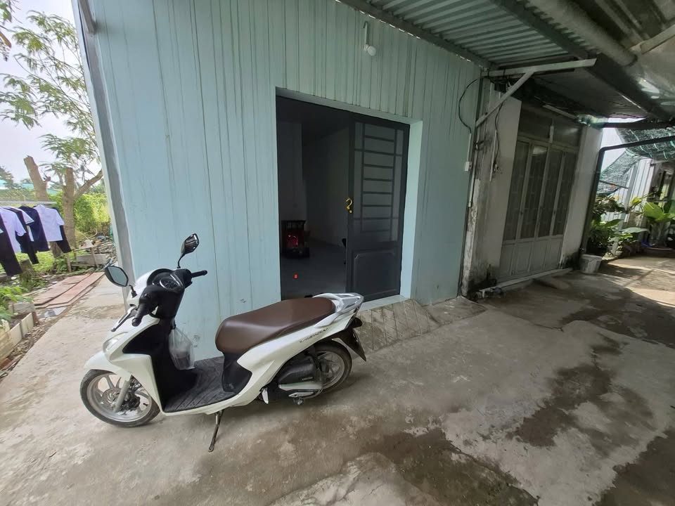 Nhà riêng Cần Giuộc, Long An 48m² giá 690 triệu - Nhà căn góc thoáng mát!