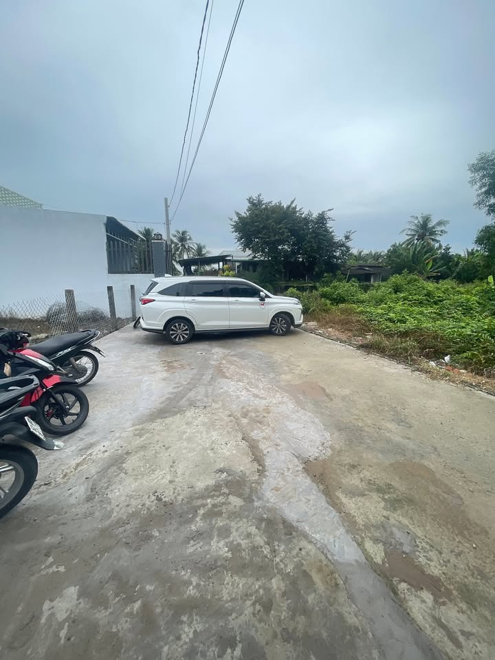 Nhà mới xây tại Nhựt Tảo, Tân Trụ 150m² giá chỉ 1.25 tỷ - Sẵn sàng vào ở!