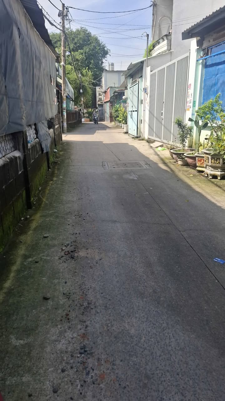 Bán lô đất Tân Thới Nhì Hóc Môn 75m² giá 2.45 tỷ - Sổ đỏ chính chủ!