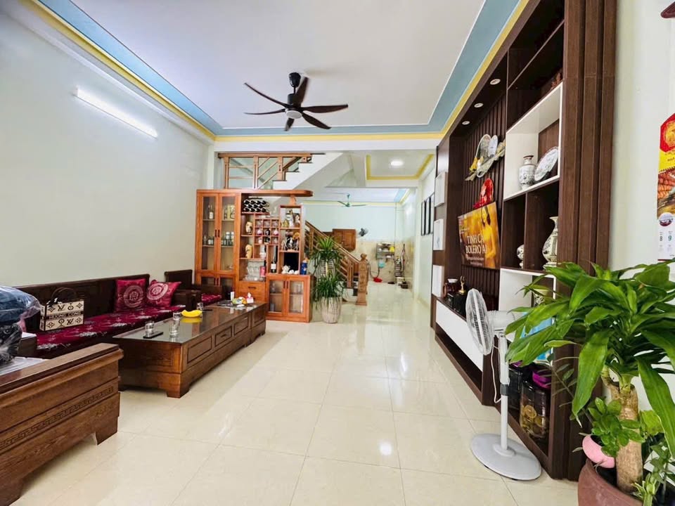 Nhà 2 tầng MBQH 1151, Quảng Thành 76,5m² giá 3 tỷ - Vị trí gần AEON Mall