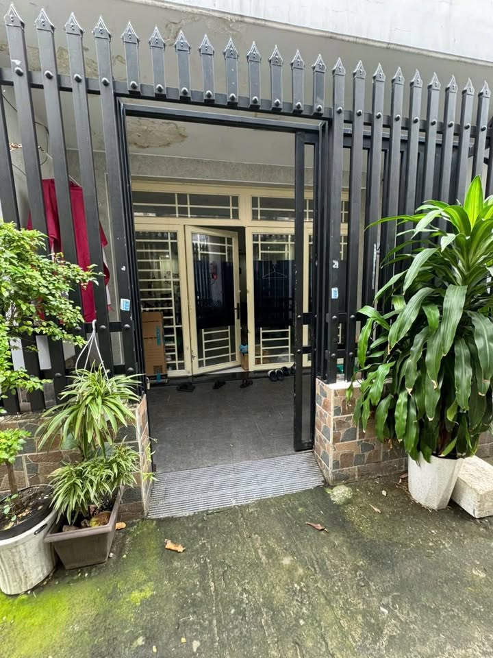 Nhà phố Trần Quang Diệu, Q3 - 64m² giá 10 tỷ - Dòng tiền ổn định 20 triệu/tháng!