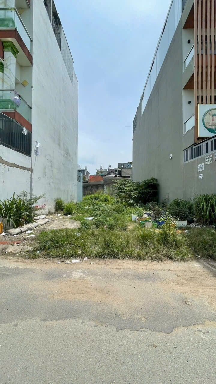 Đất nền Hiệp Bình Mới, Thủ Đức 100m² giá 6 tỷ - Khu dân cư cao tầng thuận lợi đầu tư!