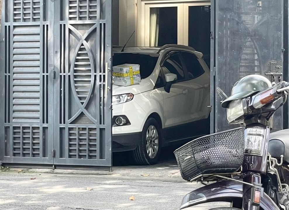 Nhà riêng Quận 10 Thành Thái 43m² giá thỏa thuận - Ô tô vào tận nơi!