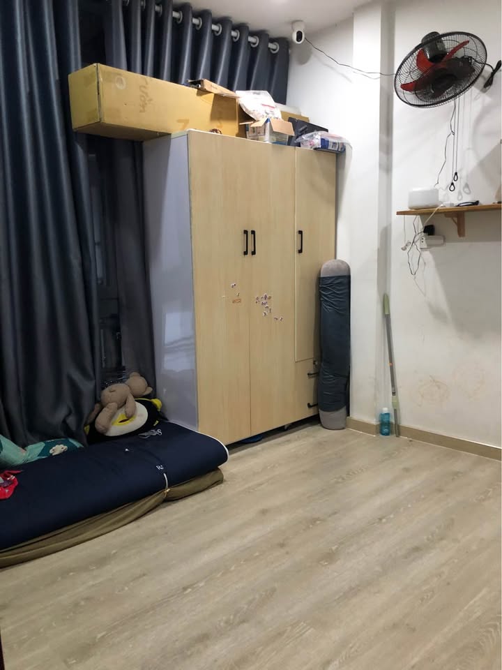 Nhà nhỏ 2 tầng tại Cách Mạng Tháng 8, Quận 3 chỉ 2.3 tỷ - Đầu tư sinh lời ngay!