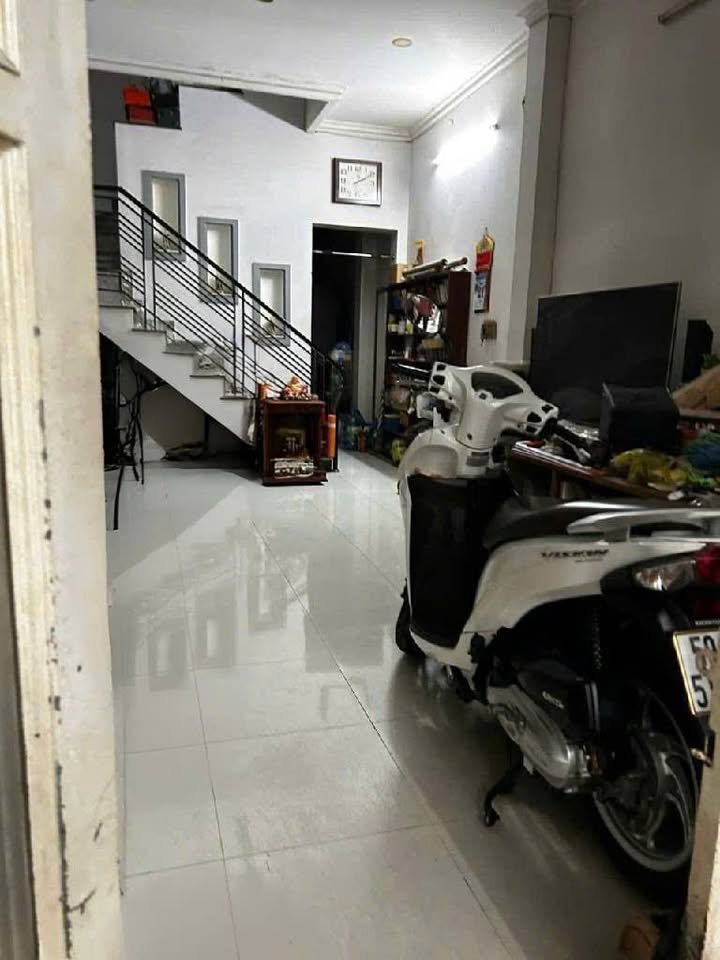 Nhà bán Quận 8 - Phạm Hùng 71m² giá 9.5 tỷ - Sổ hồng riêng, pháp lý chuẩn!