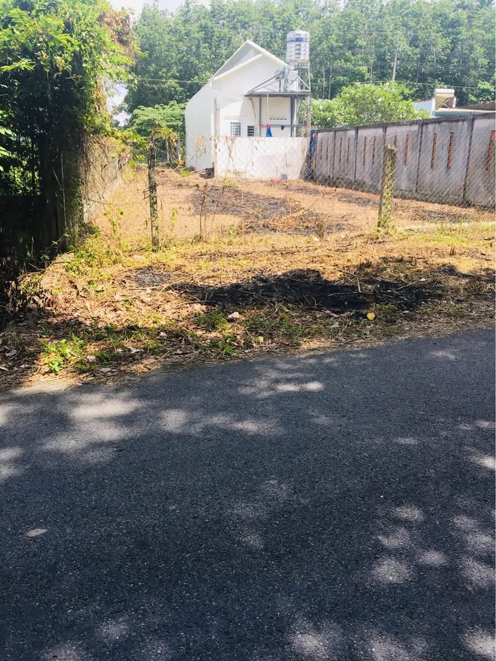 Đất thổ cư 120m² mặt tiền đường Nguyễn Thị Lộc Củ Chi - Giá tốt không thể bỏ lỡ!