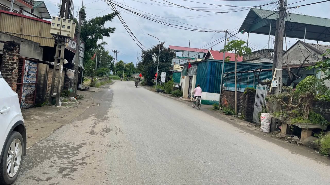 Đất thổ cư Hòa Thạch, Quốc Oai 100m² giá 1.5 tỷ - Sổ đỏ chính chủ, đầu tư sinh lời!