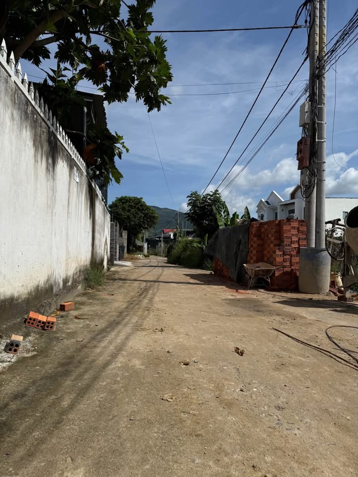 Bán nhà xưởng thôn 4 Diên Phú, Diên Khánh 876m² giá 11.388 tỷ - Tiềm năng đầu tư lớn!