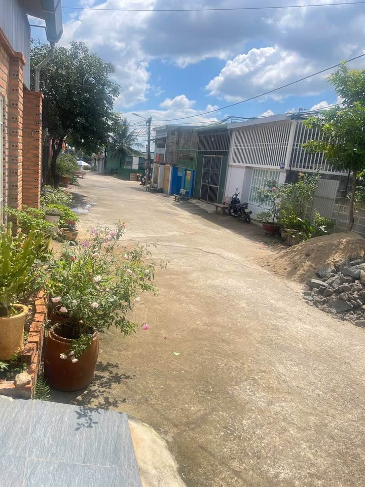 Nhà cấp 4 chính chủ tại đường Y Moan, Buôn Ma Thuột 104m² - Giá chỉ 1 tỷ!