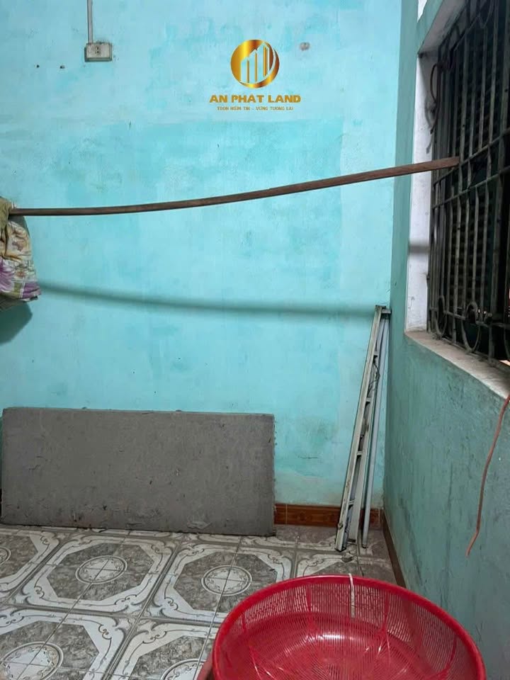 Đất tặng nhà cấp 4 tại ngõ Trần Hưng Đạo, Phúc Thành 80.7m² giá 2 tỷ - Cơ hội đầu tư hấp dẫn!