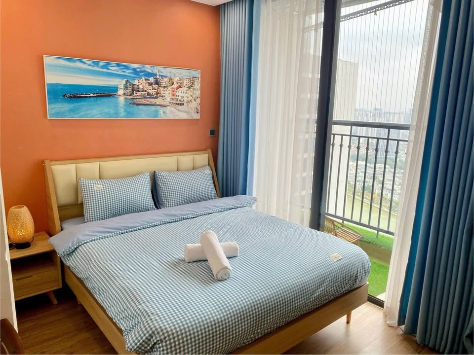 Căn hộ dịch vụ Vinhomes Green Bay cho thuê - Phòng đẹp, an ninh đảm bảo!