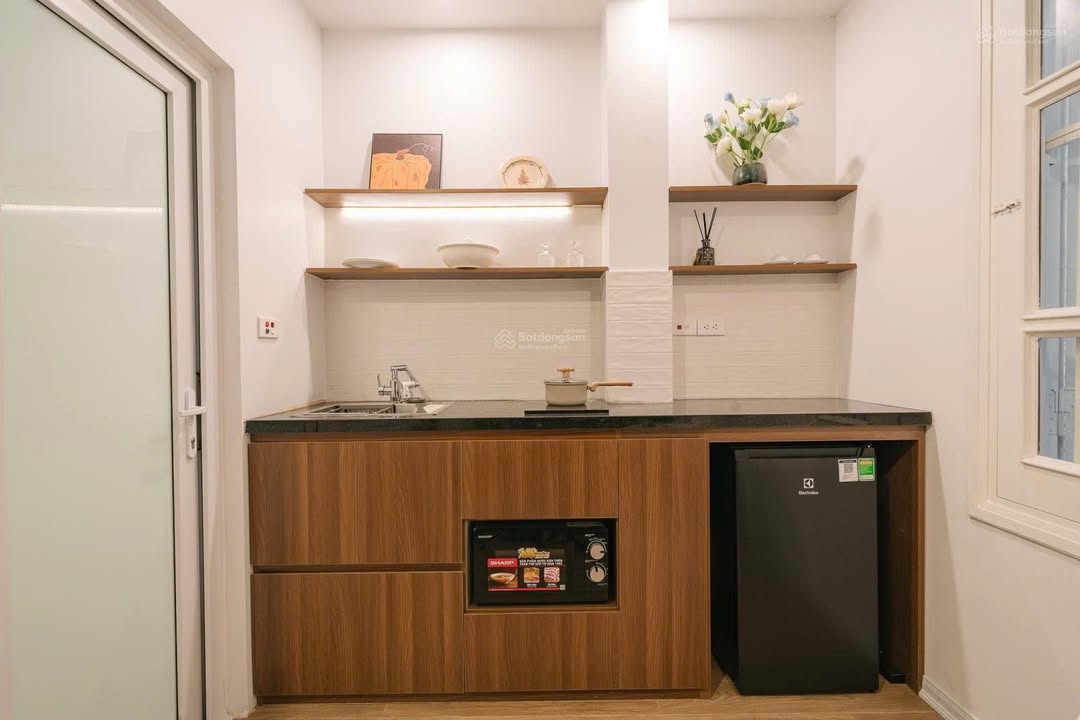 Căn hộ Studio ngõ 61 Lạc Trung, Hai Bà Trưng 25m² giá 5.5 triệu - Đầy đủ nội thất, thang máy