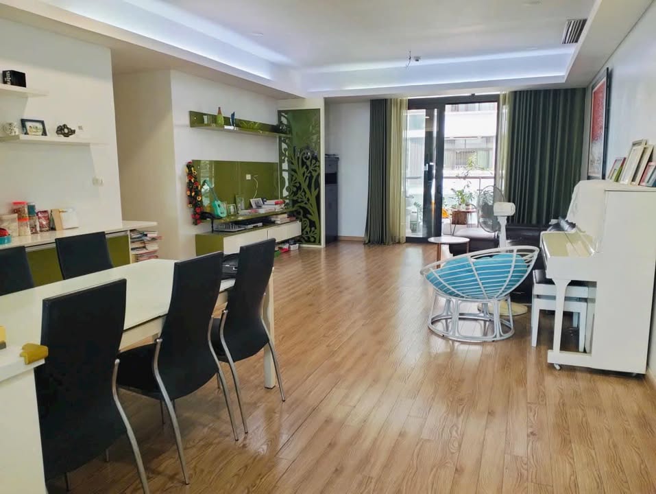 Căn hộ 4 ngủ Dolphin Plaza Mỹ Đình 171m² giá 20 triệu - Nội thất đầy đủ, vào ở ngay!