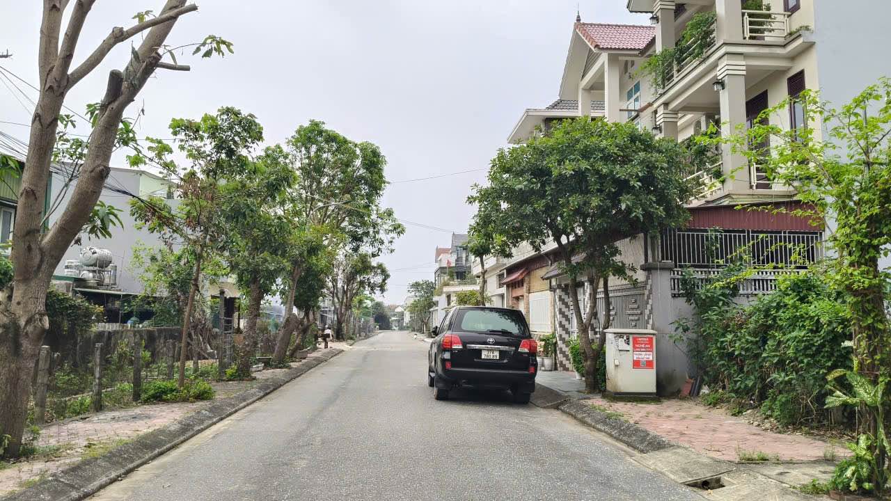 Bán đất Hưng Lộc Vinh 124m² giá 5 tỷ - Hạ tầng đẹp, dân cư đông đúc!