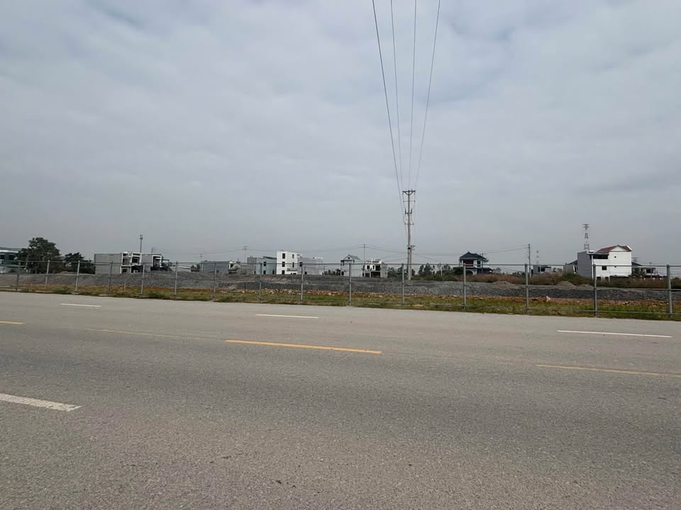 Đất nền mặt tiền đại lộ Nam Sông Mã - 100m² giá 4 tỷ - Tiềm năng tăng giá mạnh!