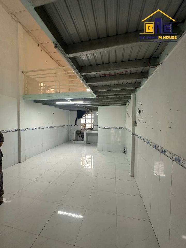 Phòng trọ có gác rộng rãi tại Bình Thủy - Giá chỉ 2.5 triệu/tháng!