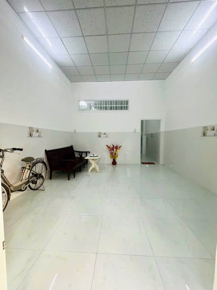 Nhà cho thuê KDC Hưng Phú, Cái Răng, 72m² giá 6 triệu - Sạch đẹp, nội thất đầy đủ!