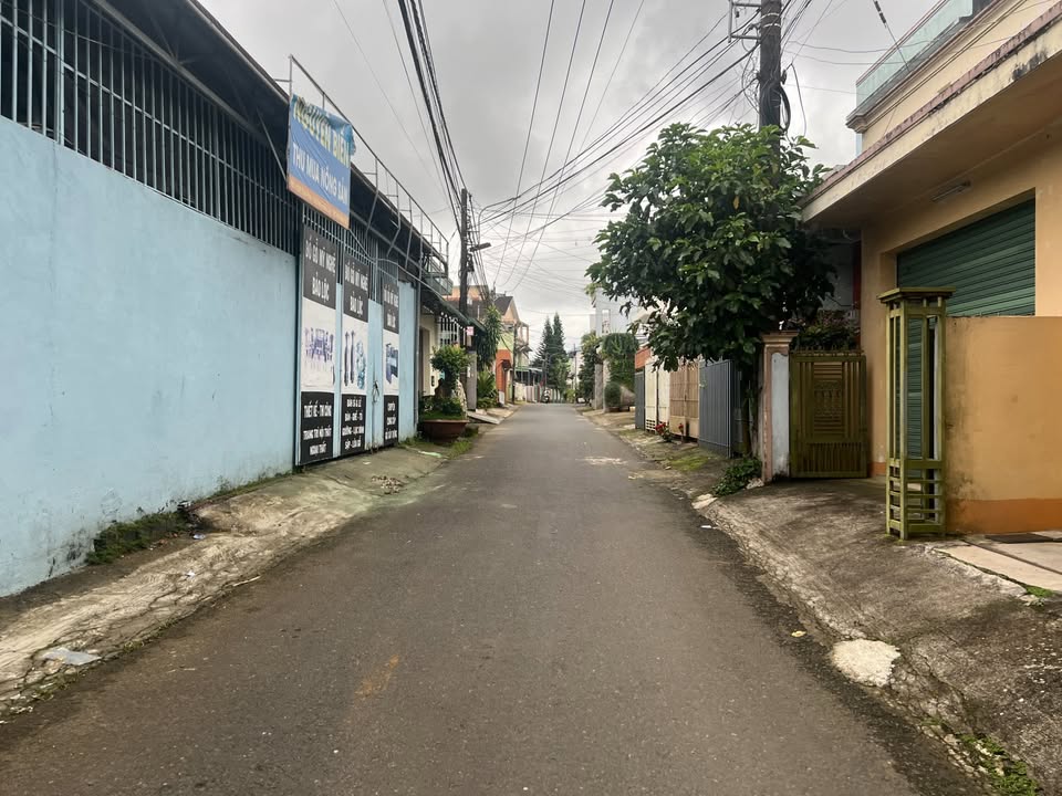 Nhà hẻm 1197 Trần Phú, Bảo Lộc 120m² giá 2.8 tỷ - Tiện kinh doanh, an ninh tốt!