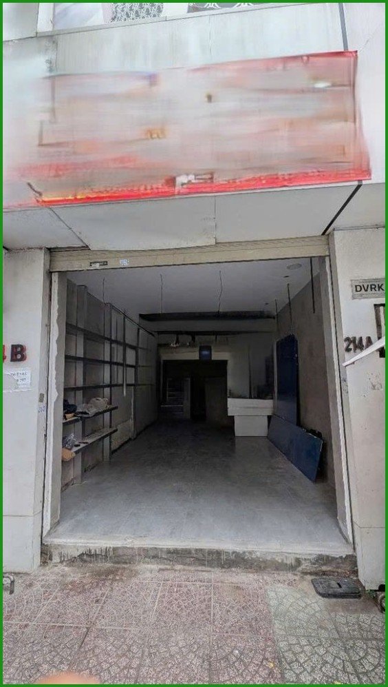 Cho thuê nguyên căn mặt tiền đường Nguyễn Trãi, Quận 1, 32m² - Phù hợp cho văn phòng và cửa hàng cao cấp!