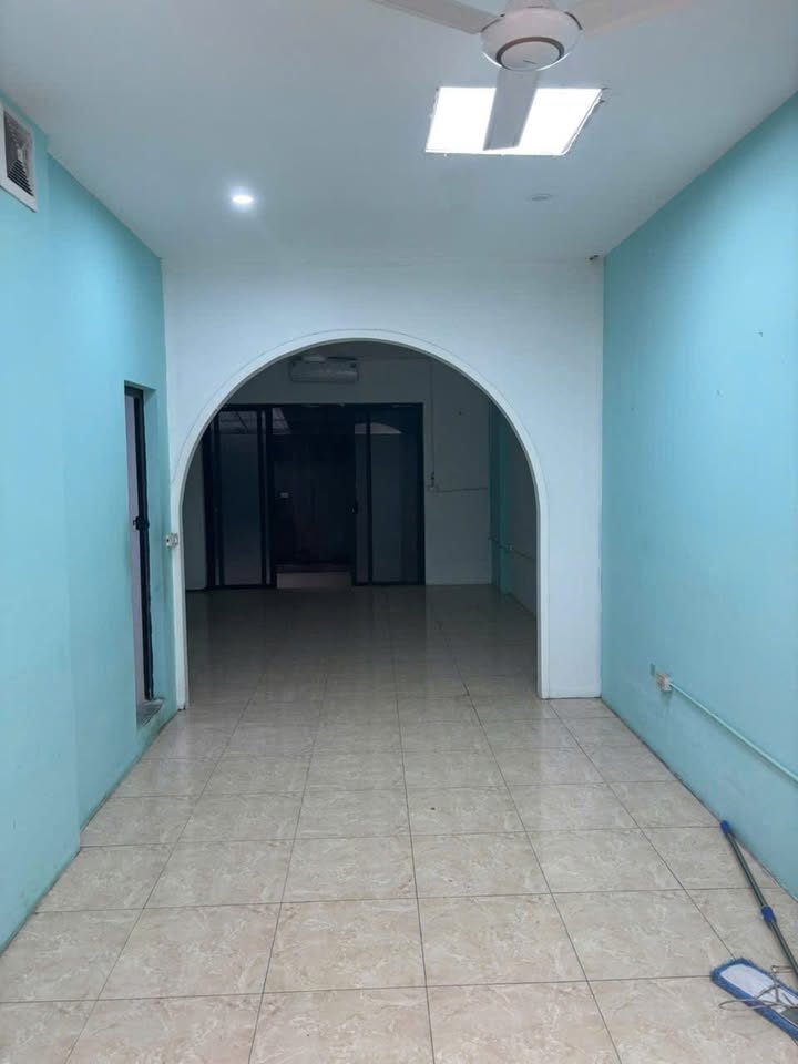 Cho thuê nhà mặt phố Khu C Geleximco Hà Đông 95m² giá 20 triệu - Kinh doanh sầm uất!