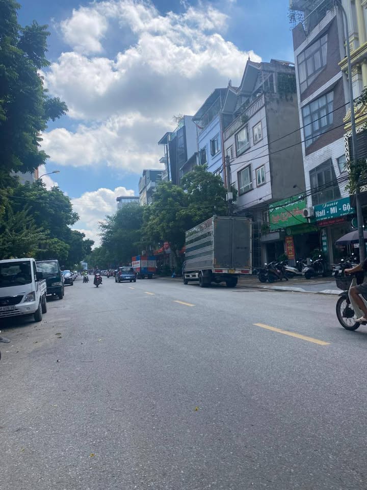 Nhà mặt phố Đại Mỗ 65m² giá thỏa thuận - Lô góc 2 mặt tiền kinh doanh siêu lợi nhuận!