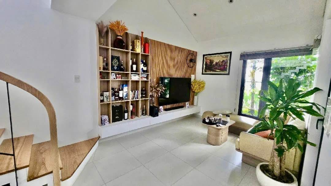 Nhà 2 tầng mặt tiền Khuê Đông, Hòa Quý 100m² giá 6 tỷ - View sông tuyệt đẹp!