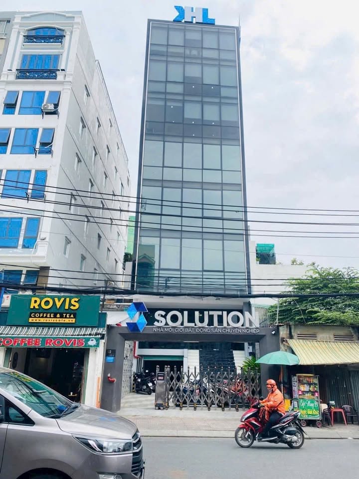 Tòa nhà FrontHouse mặt tiền đường Nguyễn Xí, quận Bình Thạnh 104m² - Vị trí đắc địa, sẵn sàng kinh doanh!
