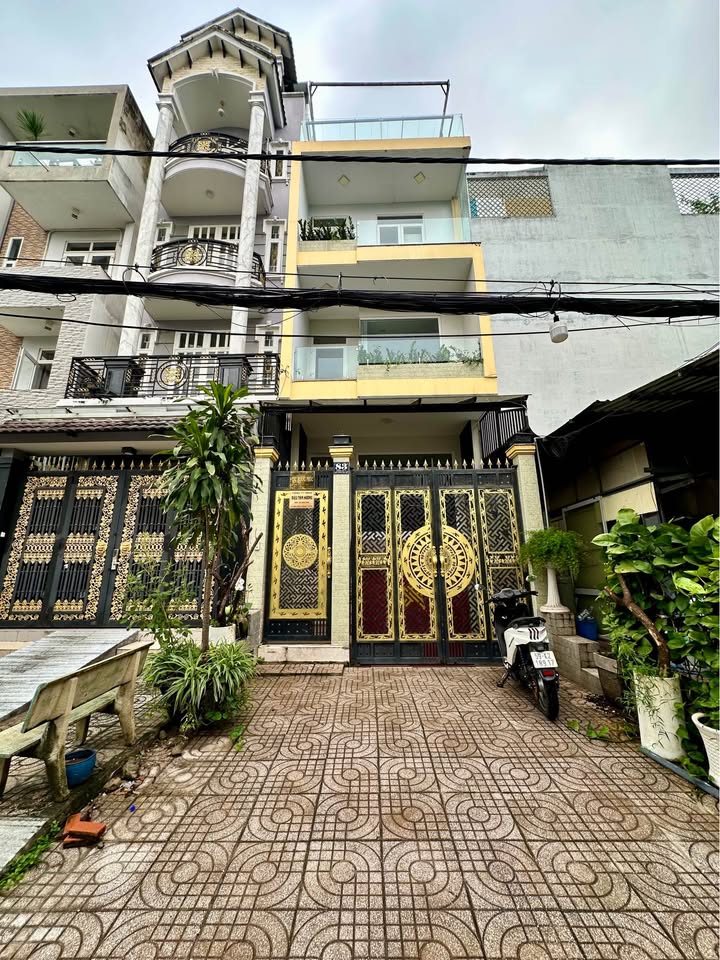 Nhà mặt tiền đường số 10, Phong Phú, Bình Chánh 81m² giá 13.9 tỷ - Vị trí kinh doanh sầm uất!