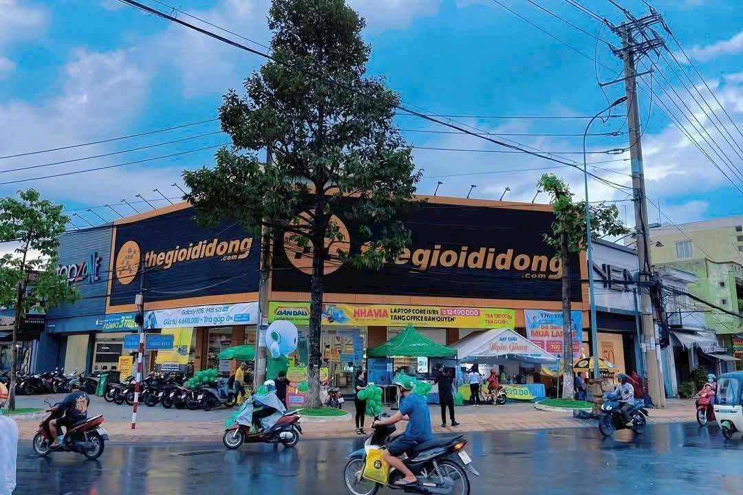 Nhà mặt tiền đường Nguyễn Thị Định, Bến Tre 242m² giá 10 tỷ - Nhà mới đẹp, sẵn sàng vào ở!