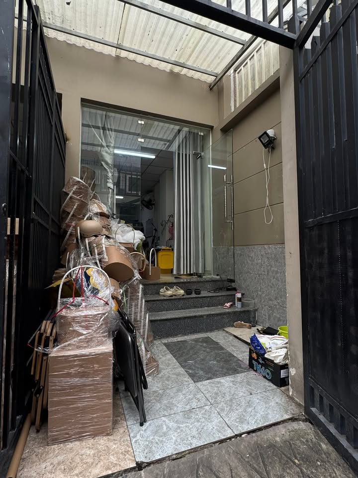 Nhà cho thuê hẻm 184/23 Nguyễn Xí, Bình Thạnh 1PN giá 8 triệu - Full nội thất, vào ở ngay!