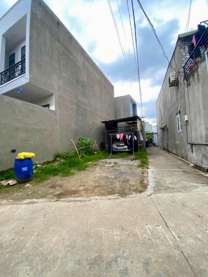 Đất đẹp Võ Văn Hát, Long Trường 63m² giá 3.2 tỷ - Góc 2 mặt thoáng, tiện xây mới!