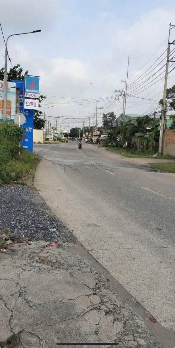 Nhà mặt tiền Đinh Quang Ân, Phước Tân, 204m² giá 2.2 tỷ - Đầu tư sinh lời ngay!