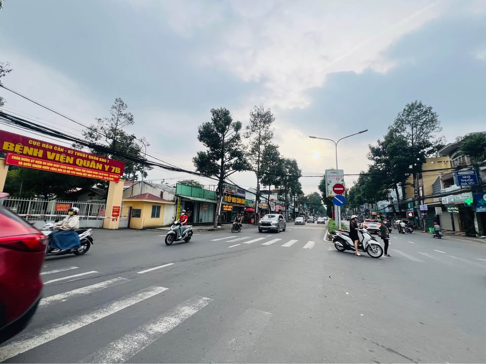 Nhà mặt tiền đường Nguyễn Ái Quốc, Biên Hòa 136m² giá 18 tỷ - Đầu tư sinh lời bền vững!